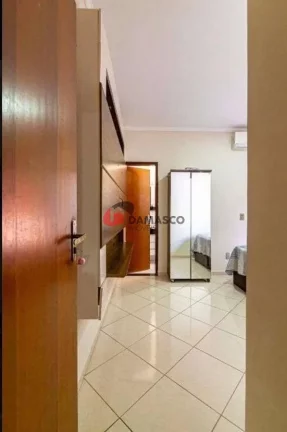 Imagem Sobrado à venda, Utinga, Santo André, SP