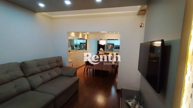 Imagem Casa com 2 dormitórios à venda, 98 m² por R$ 460.000,00 - Jardim Portugal - Rio Claro/SP