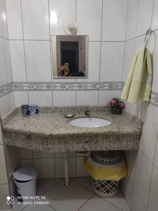 Imagem Apartamento com 2 dormitórios sendo 1 suíte e 1 vaga de garagem em Itapema/SC