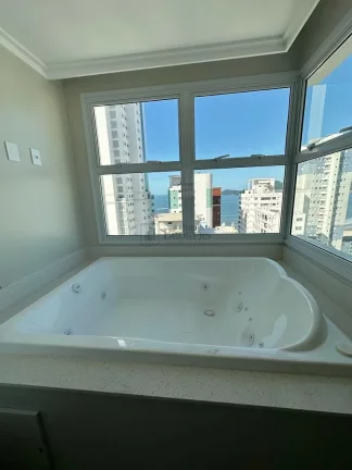Imagem Apartamento Quadra Mar com 3 suítes à venda no Centro de Balneário Camboriú/SC