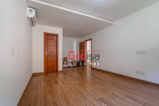 Imagem Casa com 6 dormitórios à venda, 400 m² por R$ 3.150.000 - Village de Búzios - Armação dos Búzios/RJ