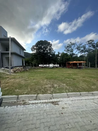 Imagem Terreno à Venda em Condomínio Fechado Localizado na praia de Taquaras em Balneário Camboriú - SC