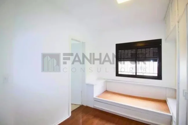 Imagem Aluguel de Apartamento de Luxo na Vila Uberabinha, São Paulo-SP: 3 quartos, 3 suítes, 3 salas, 5 banheiros, 2 vagas, 174m²