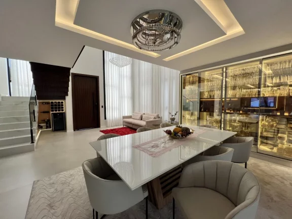 Imagem Casa Alto Padrão para Venda em Florianópolis / SC no bairro Ingleses do Rio Vermelho