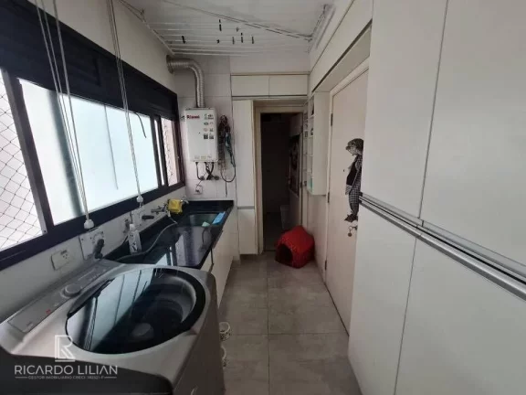 Imagem "Residência de Luxo na Pompéia: 3 Suítes, Varanda Gourmet e Lazer Exclusivo!"