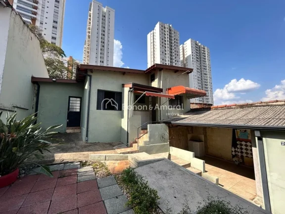 Imagem Excelente oportunidade em uma das regiões mais desejadas da cidade!
Terreno de 330 m², casa reform...