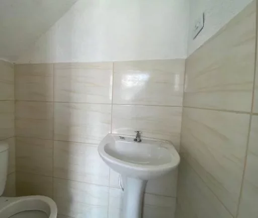 Imagem Sobrado de Esquina no Tatuquara - 42 m² - R$280 mil