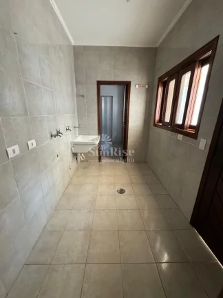 Imagem Casa à venda em Aldeia da Serra com 3 quartos e 3 vagas 420 m² por R$ 1.800.000,00 Morada dos Pássaros - Barueri/SP