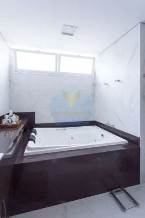 Imagem Casa em Condomínio a Venda no bairro Granja Viana - Cotia, SP