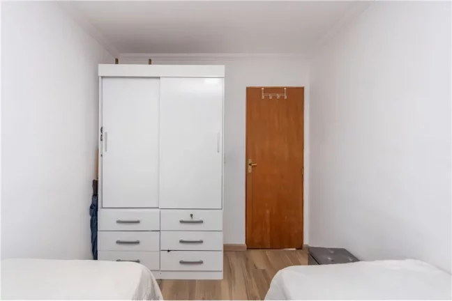 Imagem OPORTUNIDADE - Apto com 3 Dorms à venda no Pq Continental