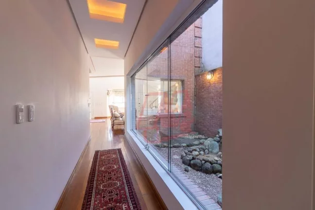 Imagem Casa 727 m² privativos,4 suites, 6 vagas e infraestrutura