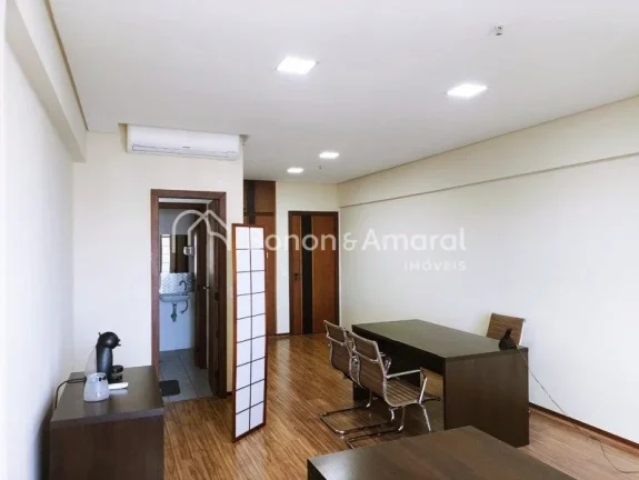 Imagem Venda , sala comercial , centro de Campinas !!
Local de fácil acesso , próximo da avenida Anchieta...