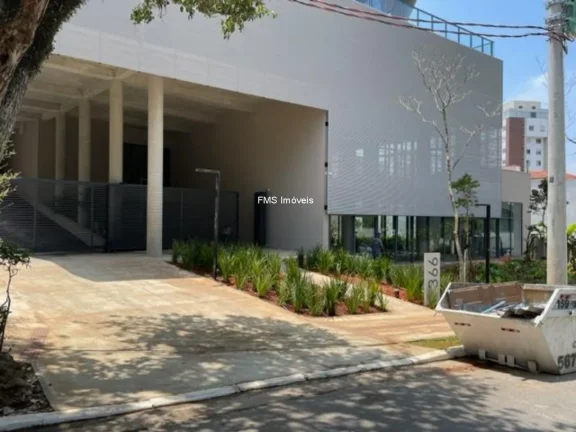 Imagem Espaço Comercial Impecável na Vila Ipojuca, São Paulo-SP: 1 Sala, 6 Banheiros, 20 Vagas de Garagem, 1.200m² de Área!