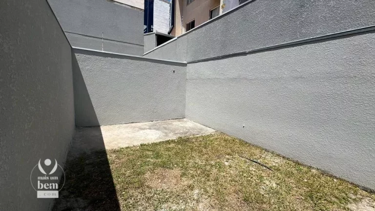 Imagem Sobrado com 5 quartos à venda, 254 m² por R$ 961.000 - Atuba - Curitiba/PR