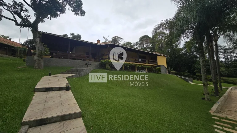 Imagem Chácara com 4.000m² de terreno e muito lazer
