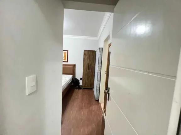 Imagem Apartamento diferenciado com 2 dormitórios sendo 1 suíte e 1 vaga de garagem a 350m da Praia Central