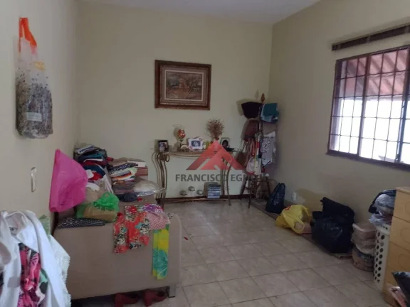 Imagem Casa com 3 dormitórios à venda, 160 m² por R$ 200.000,00 - Bom Retiro - São Gonçalo/RJ