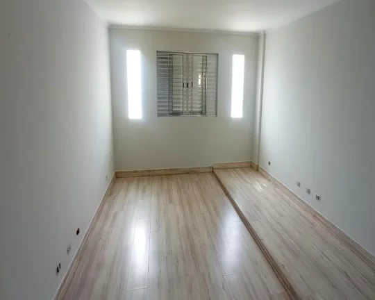 Imagem Sobrado com 5 dormitórios , 02 suítes e 02 vagas - Jardim Ester
