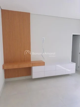 Imagem Casa térrea em condomínio fechado, com 193 m² de área construída em terreno de 300 m².
Possui ...