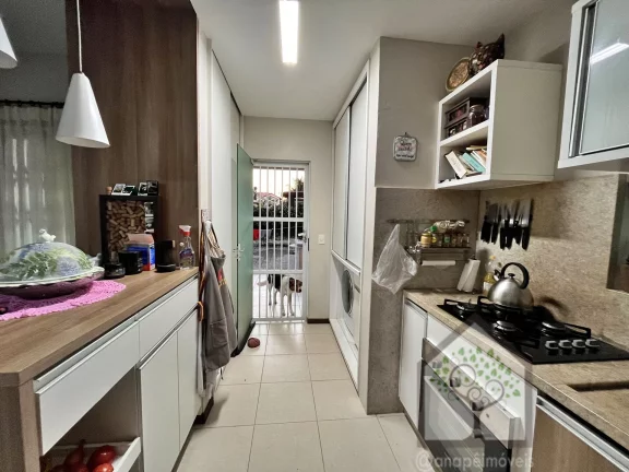 Foto do imóvel: Casa Individual no Residencial Norbecker – 3 Dormitórios e Quintal com Churrasqueira