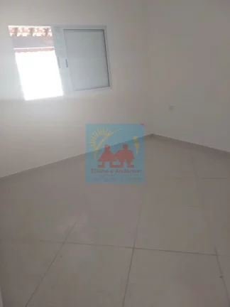 Imagem Casa à 250 metros da Praia do Agenor de Campos em Mongaguá, piscina, garagem, 350mil