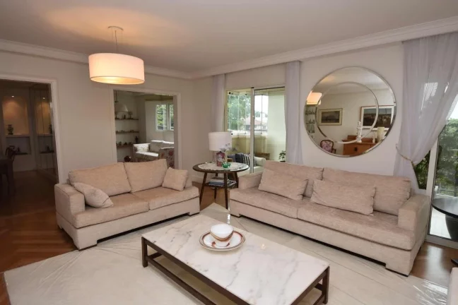 Imagem Excelente apartamento de alto padrão com 292 m² bem distribuídos, decorado de forma clean e harmo...