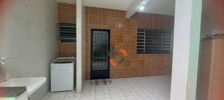 Imagem Casa com 3 dormitórios à venda, 240 m² por R$ 550.000,00 - Califórnia - Nova Iguaçu/RJ
