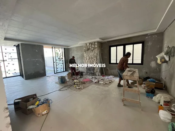 Imagem Casa nova Alto Padrão á venda com 3 suítes e 2 vagas localizada em Camboriú