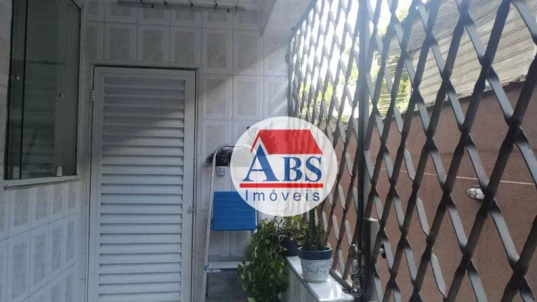 Imagem Casa Sobreposta Térrea com 3 dormitórios à venda, 140 m² por R$ 730.000 - Marapé - Santos/SP