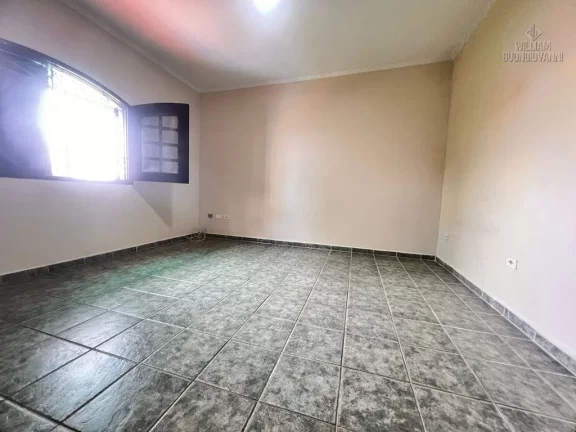 Imagem Sobrado com Piscina e Área Gourmet – 3 Dorms | 384m² de Terreno | R$ 879.000