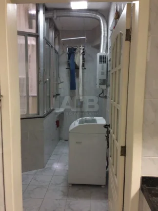 Imagem Apartamento à venda em Copacabana, 2Qtos, 90m2, 1 vaga, Domingos Ferreira