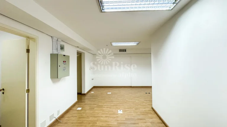 Imagem Sala Comercial para alugar com 91m² e 2 vagas - R$4.457,77 - Eagle Point - Alphaville Industrial - Barueri/SP