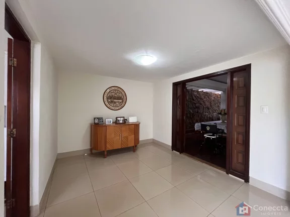 Imagem Casa à Venda no Jardim Centro em Patos de Minas – 5 Quartos, Suíte e Área Gourmet
