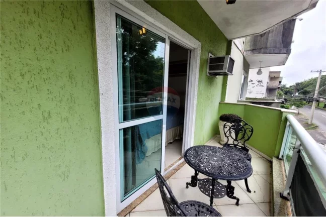 Imagem Casa com 3 quartos, 104 m² à venda em Vila Valqueire - Rio de Janeiro.