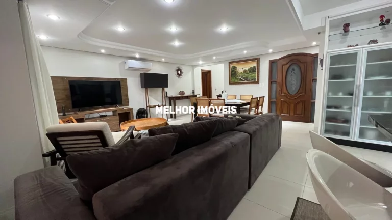Imagem Ampla Cobertura com 263 m² no Centro de Balneário Camboriú