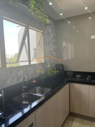 Imagem Apartamento reformado, 3 dormitórios, sendo 1 suíte, sala para 2 ambientes, cozinha com armários,...