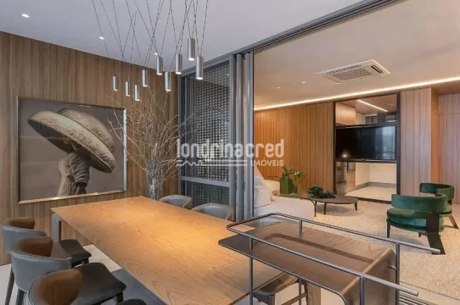 Imagem Apartamento no Ed. Palhano. Dormitórios: 03 sendo 03 suite. Banheiros: 05. Sala. Cozinha. Vagas de garagem: 02. Área útil: 127m²