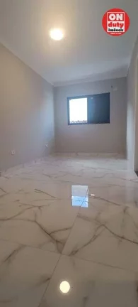 Imagem Maravilhosa Casa, fino acabamento à venda - Marapé - Santos/SP