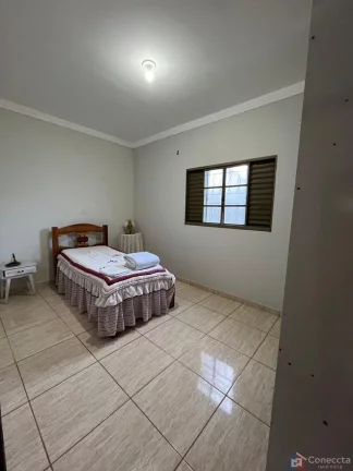 Imagem Casa à Venda no Alto Limoeiro em Patos de Minas-MG com 3 Quartos e 308m² Imóvel com Suíte, Arquitetura Moderna e Localização Privilegiada