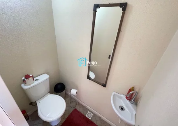 Imagem Casa 3 dormitórios no bairro Camaquã próximo ao Zaffari Cavalhada