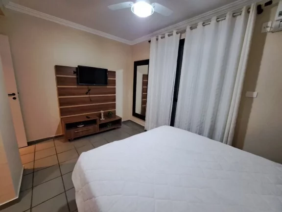 Imagem AMPLO APARTAMENTO COM 4 DORMITÓRIOS, SENDO 3 SUÍTES E O 4º DORMITÓRIO OPCIONAL, 2 VAGAS, VARANDA ESTENDIDA, NA REGIÃO NOBRE DA PITANGUEIRAS NO GUARUJÁ
