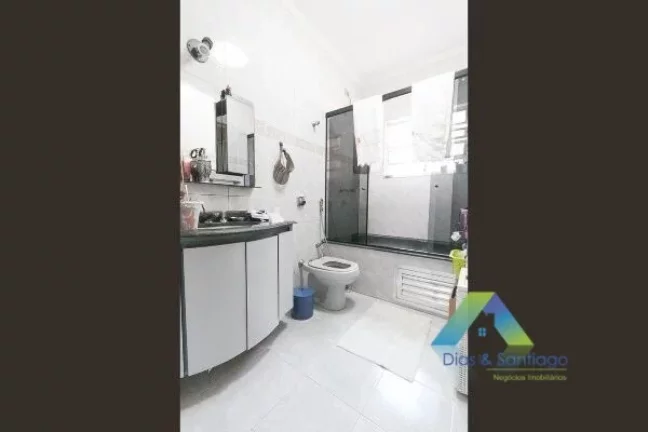 Imagem Casa à venda com 205m², 3 quartos e 2 vagas