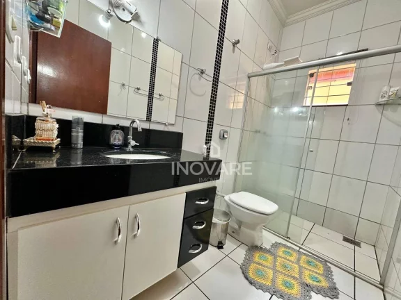 Imagem Casa com 3 dormitórios à venda, 260 m² por R$ 670.000,00 - Setor Social - Itumbiara/GO