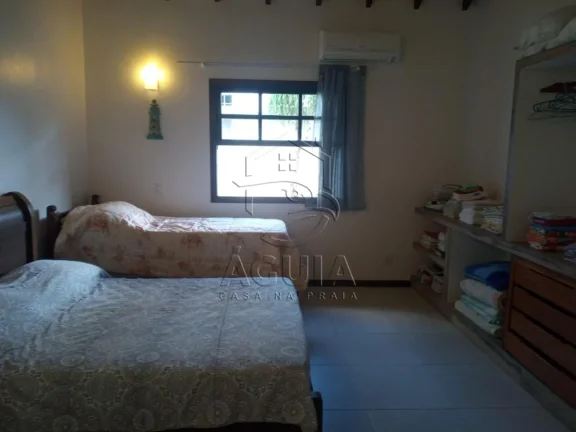 Imagem Casa pé na areia na Praia da Lagoinha em condomínio alto padrão!