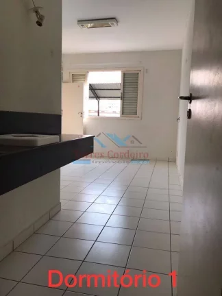 Imagem Casa espaçosa com 2 dorm. (1 suíte) - Vila Santa Luzia (Centro do Taboão)