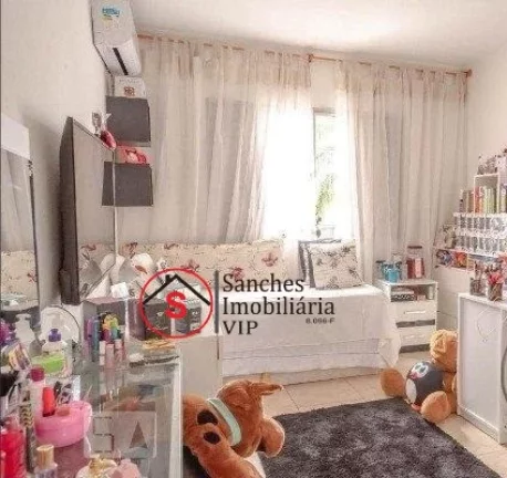 Imagem Sobrado lindo Vila Bertioga, parte interna toda reformada, casa aconchegante com 3 quartos sendo 1 suite, todos com ar condicionado, sala ampla, cozi