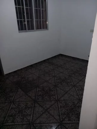 Imagem Sobrado Ótima Localização 125 m2 5 Dormitórios e 2 Vagas de Gargens