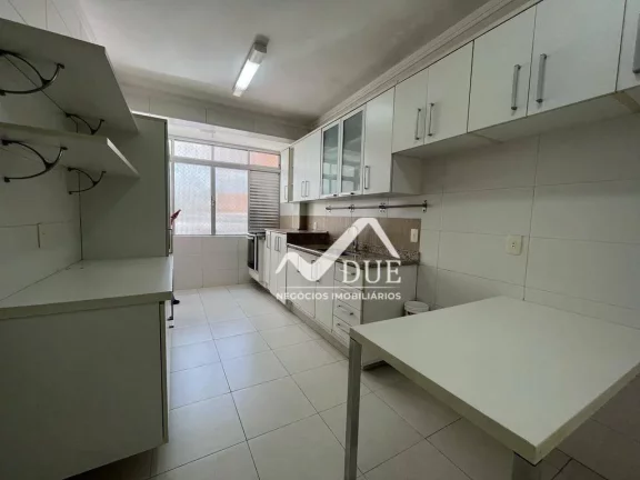 Imagem Apartamento com 3 dormitórios à venda, 130 m² por R$ 700.000,00 - Ponta da Praia - Santos/SP