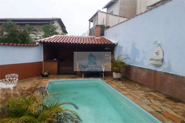 Imagem Casa de luxo em condomínio na Taquara, Rio de Janeiro-RJ: 5 quartos, 1 suíte, 1 sala, 3 banheiros, 6 vagas de garagem, 300m².