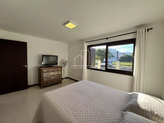 Imagem Casa / Sobrado para Venda em Florianópolis / SC no bairro São João do Rio Vermelho